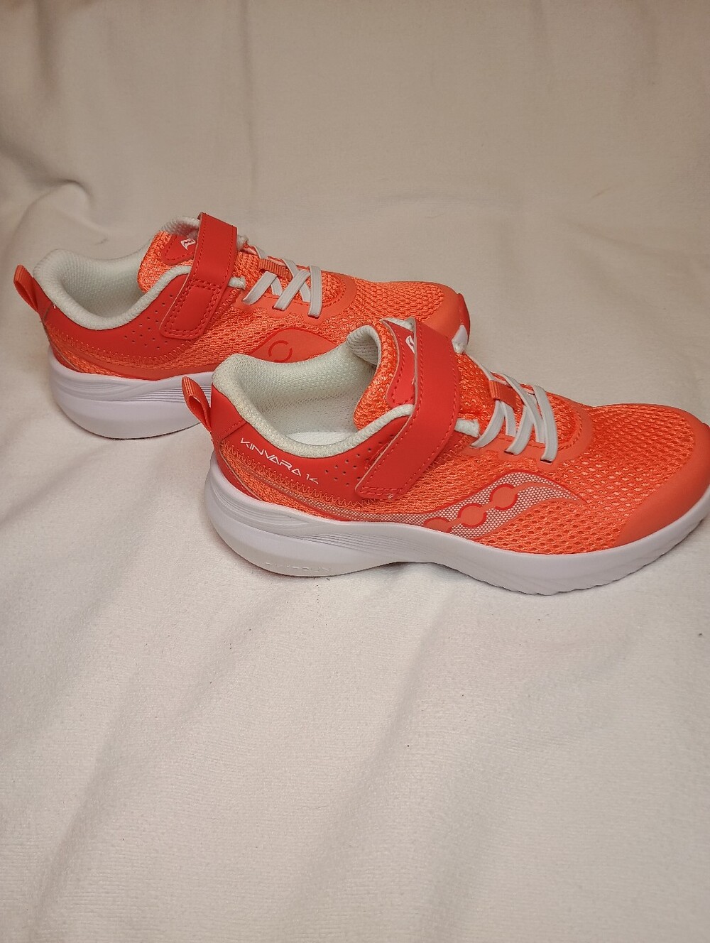 Saucony Girl Kids 12.5 Shoes Sneakers Kinvara Ki Breathable Mesh Tennis Coral
